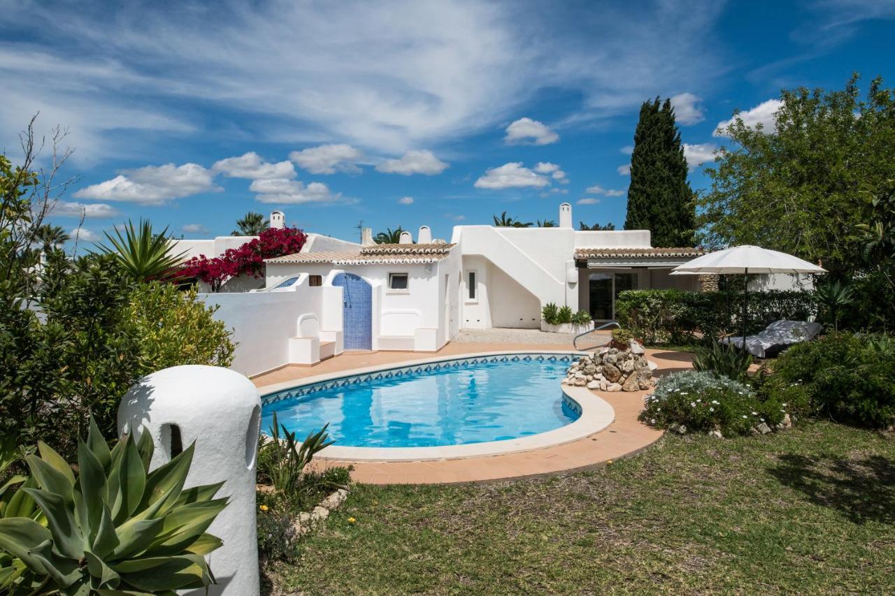 קארבואירו The Carobs Villas מראה חיצוני תמונה