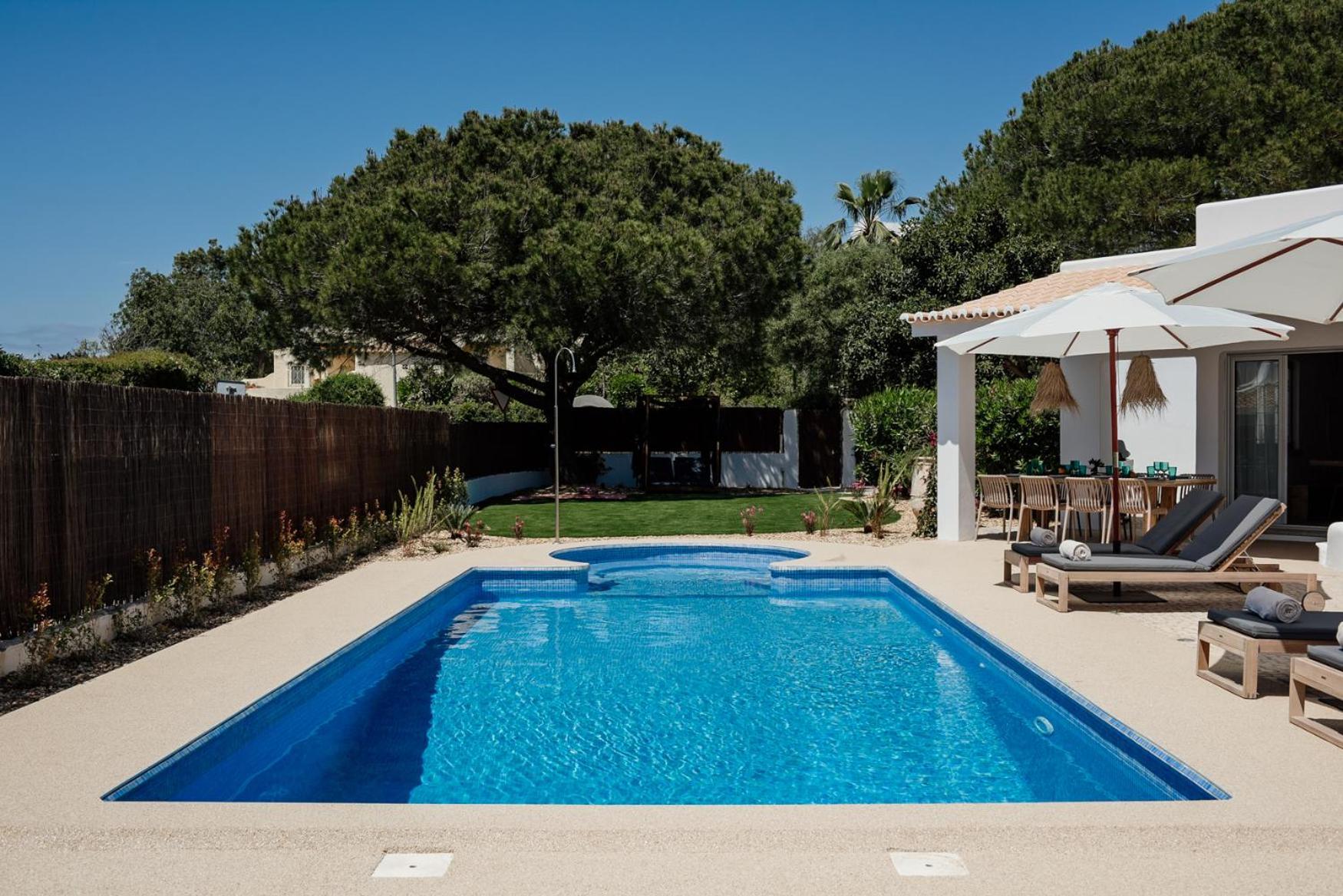 קארבואירו The Carobs Villas מראה חיצוני תמונה